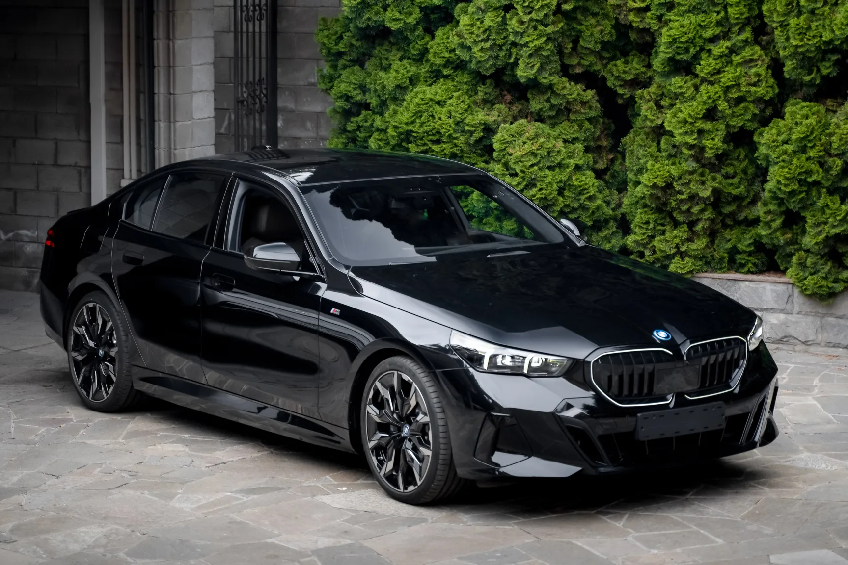 BMW 5 серия 2023 года