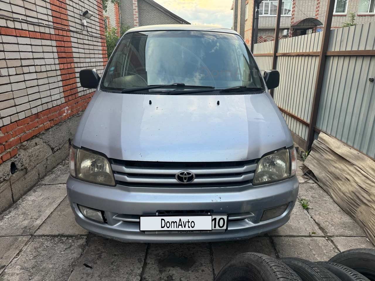 Toyota Town Ace Noah, 1998