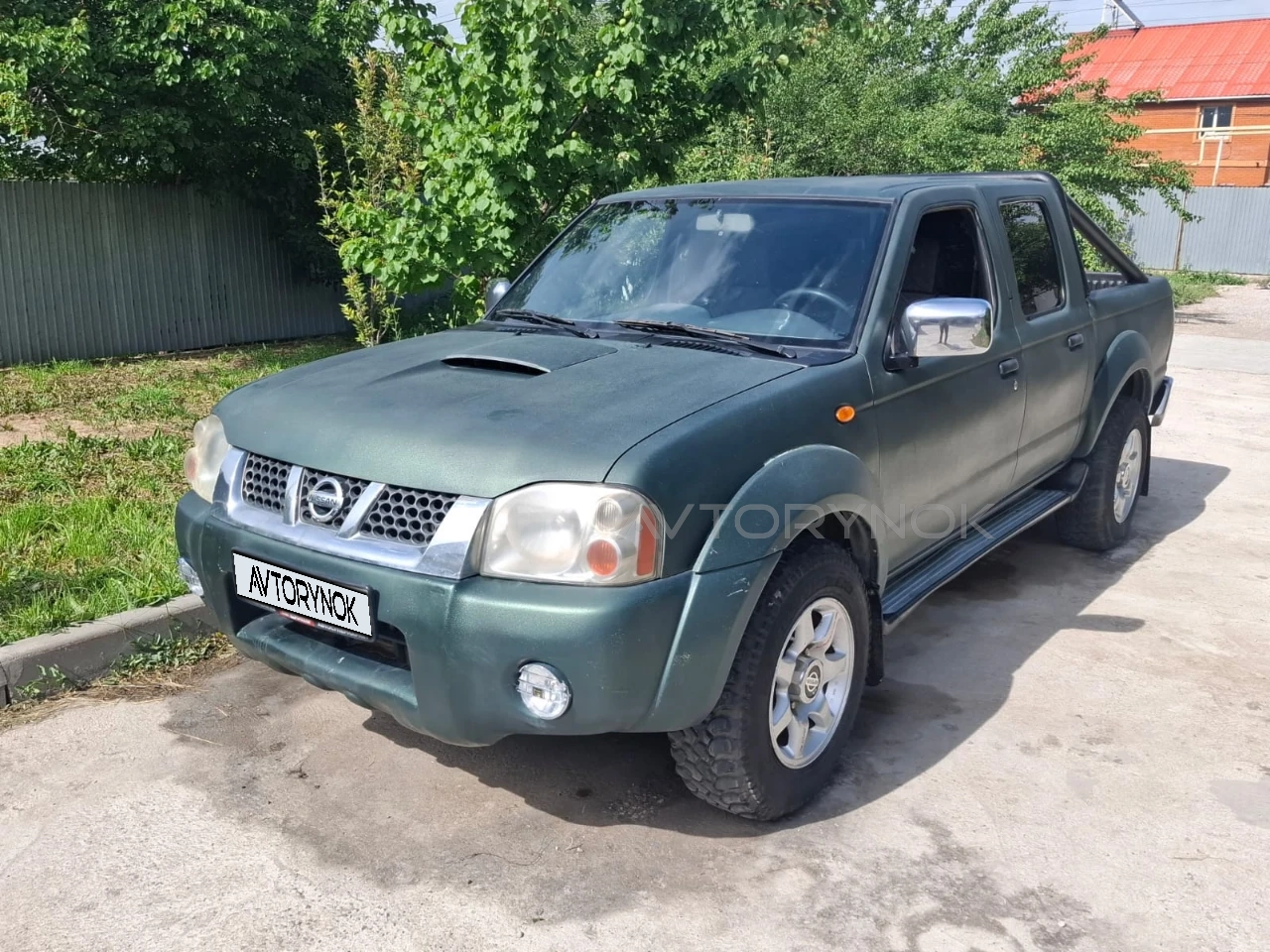 Nissan Navara, 2002