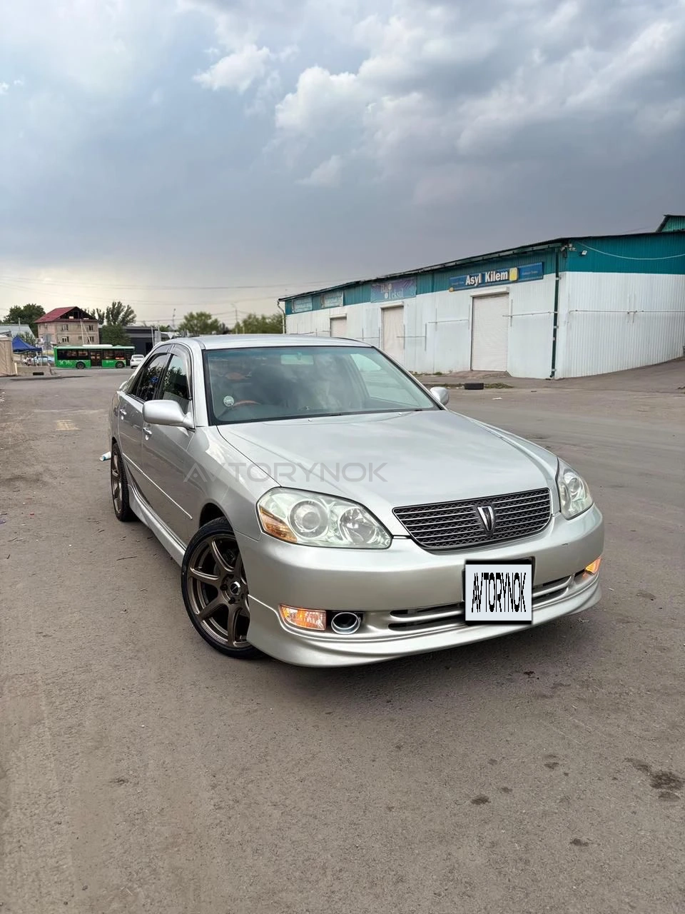 Toyota Mark II, 2002