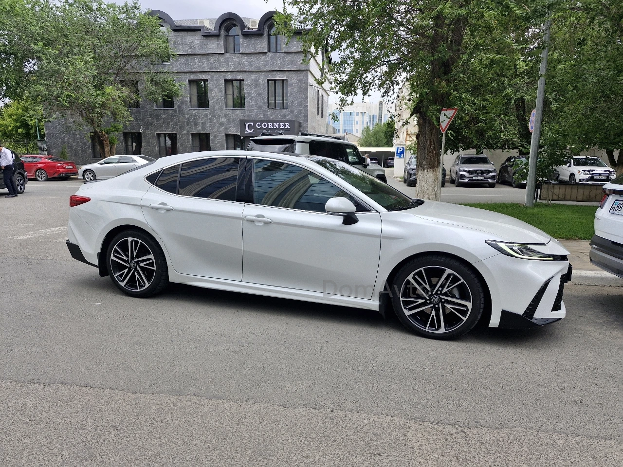 Toyota Camry, 2024